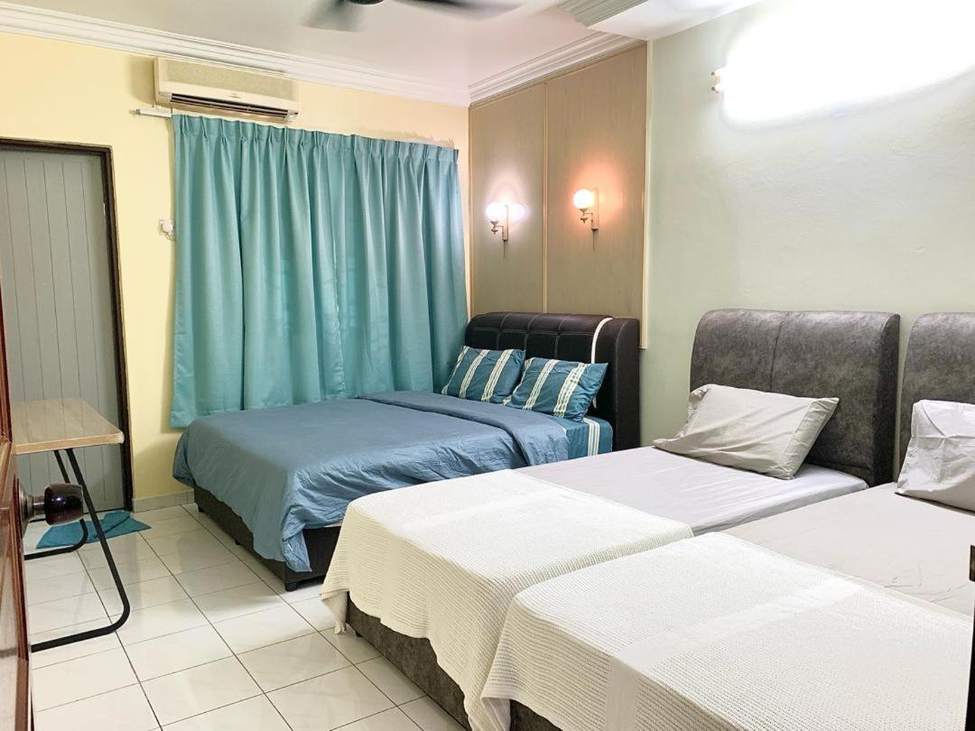 Cozy Modern Classic In * Ipoh